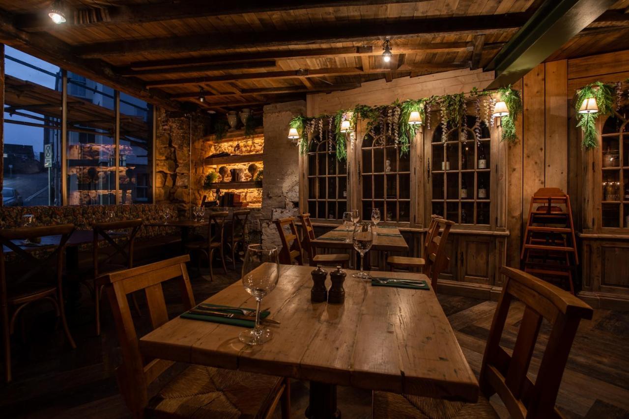 The Dirty Bottles Herberg 4*