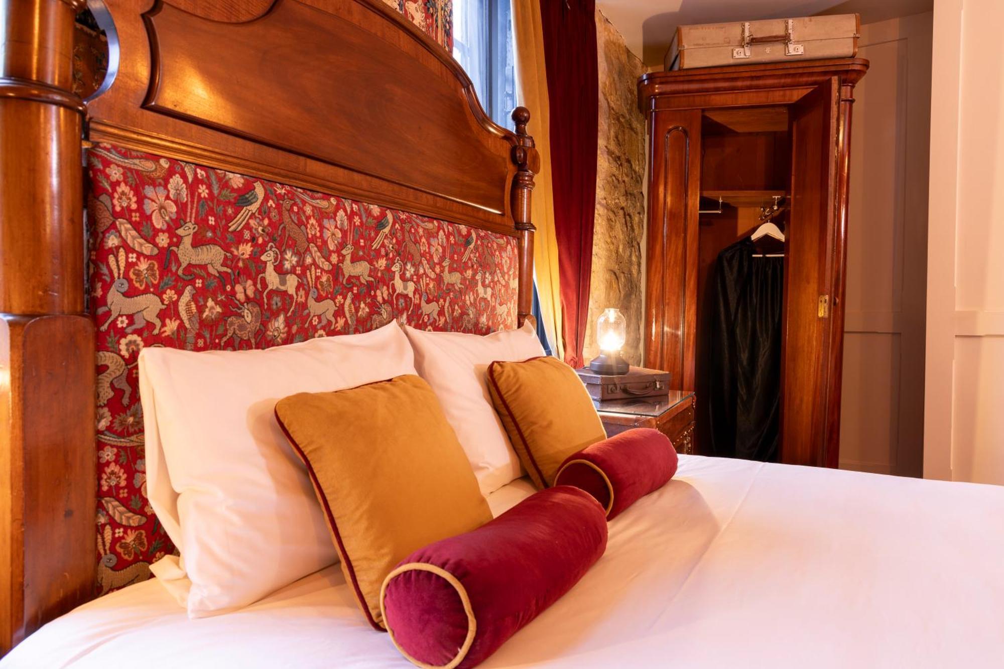 The Dirty Bottles Herberg 4*